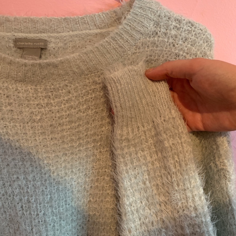 Sweater - Picture 4 of 6